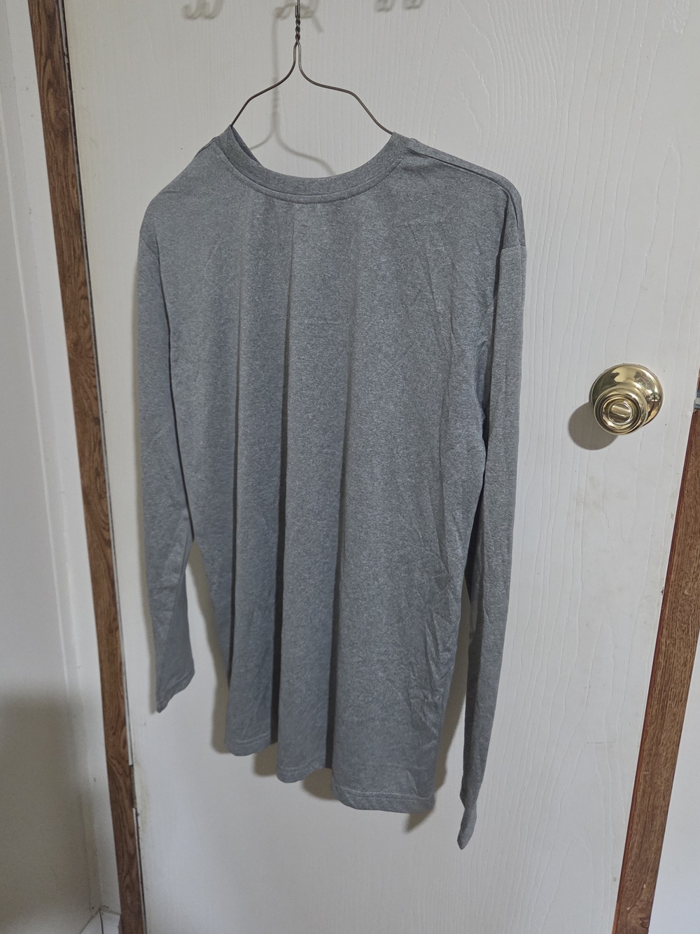Boys Team Athletics Grey Tee Size Large 14/16